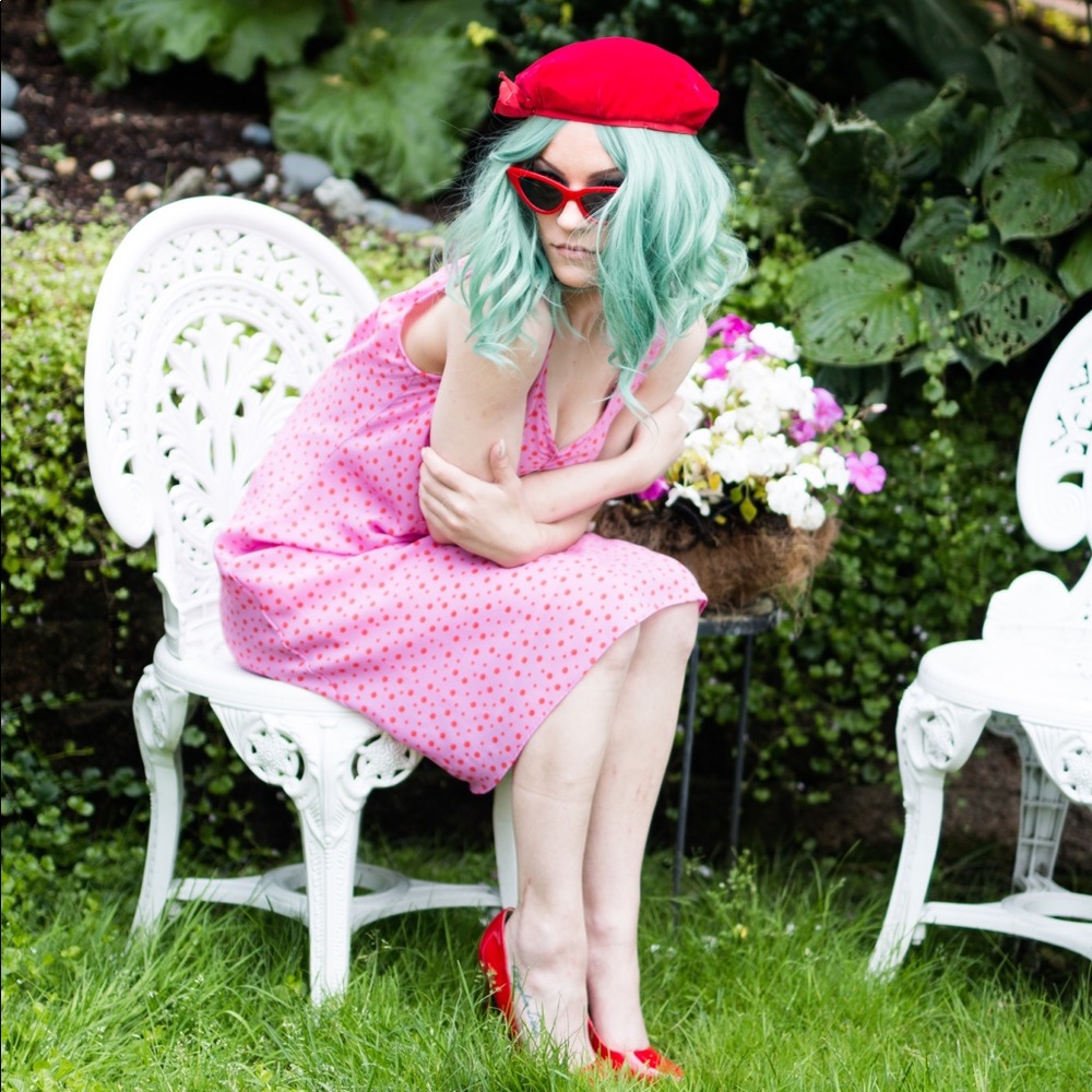 Vintage red petite beret